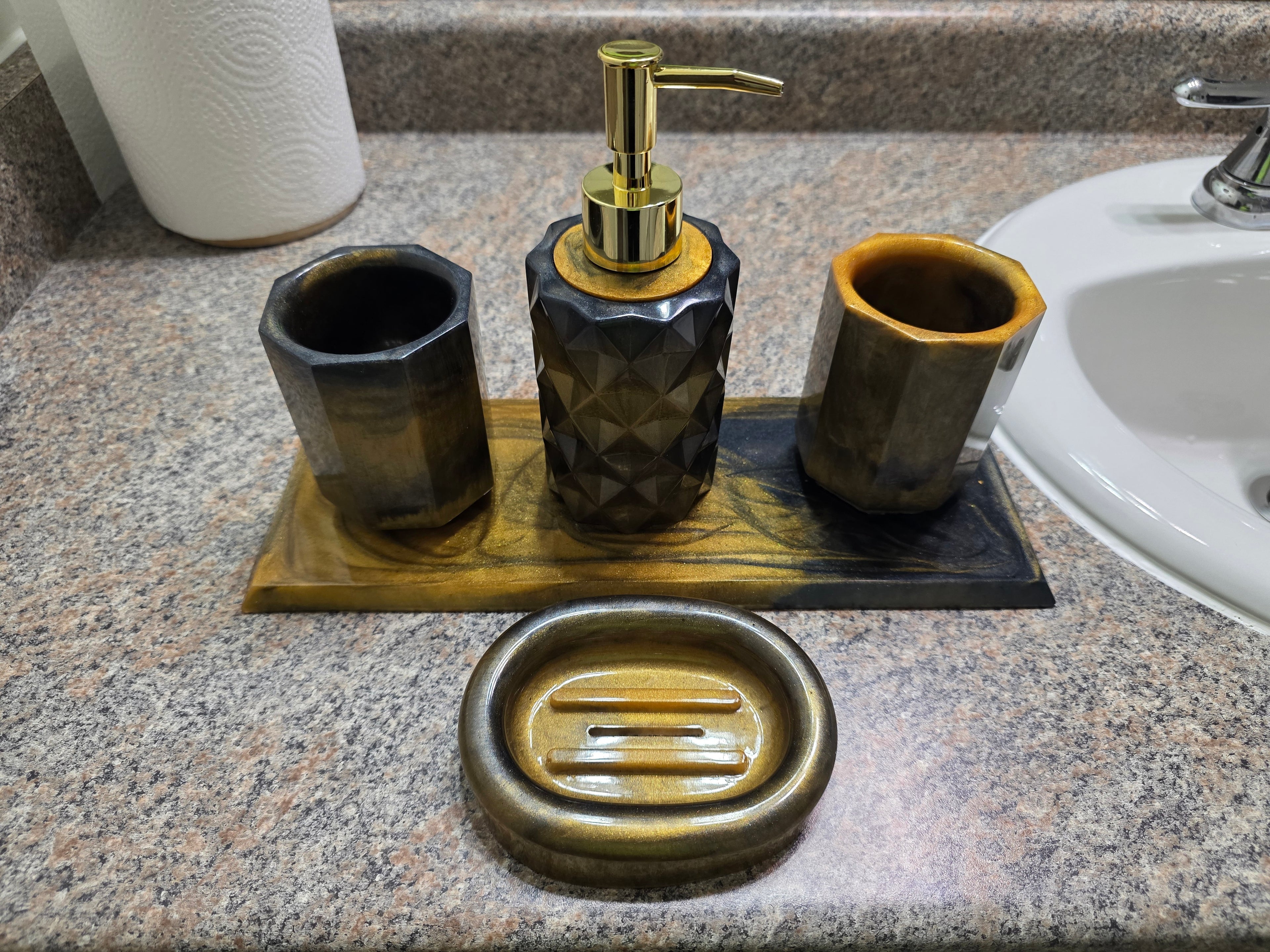 Epoxy Resin 5-Piece Bathroom Accessory Set